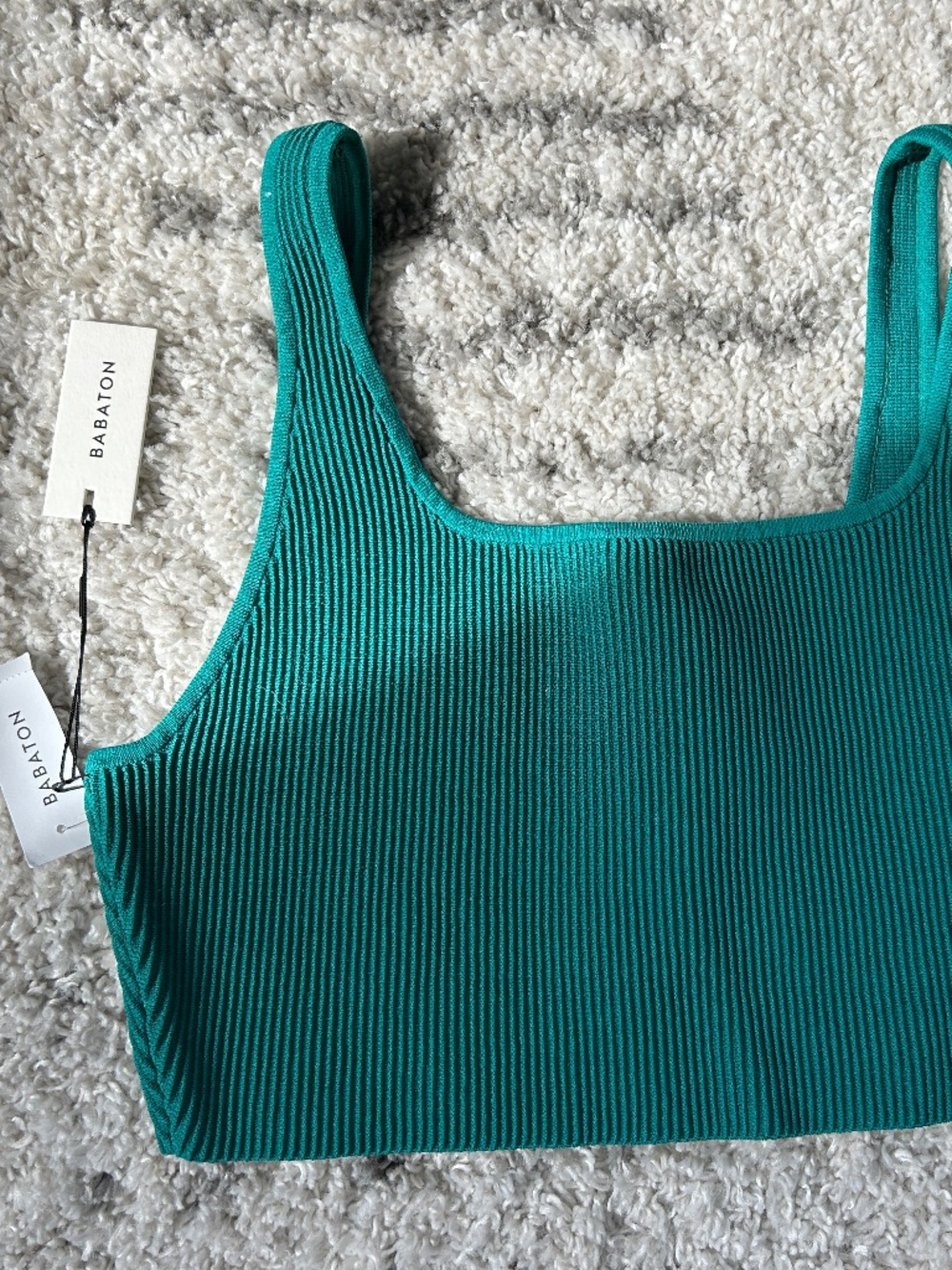 NWT Babaton sculpt knit cropped